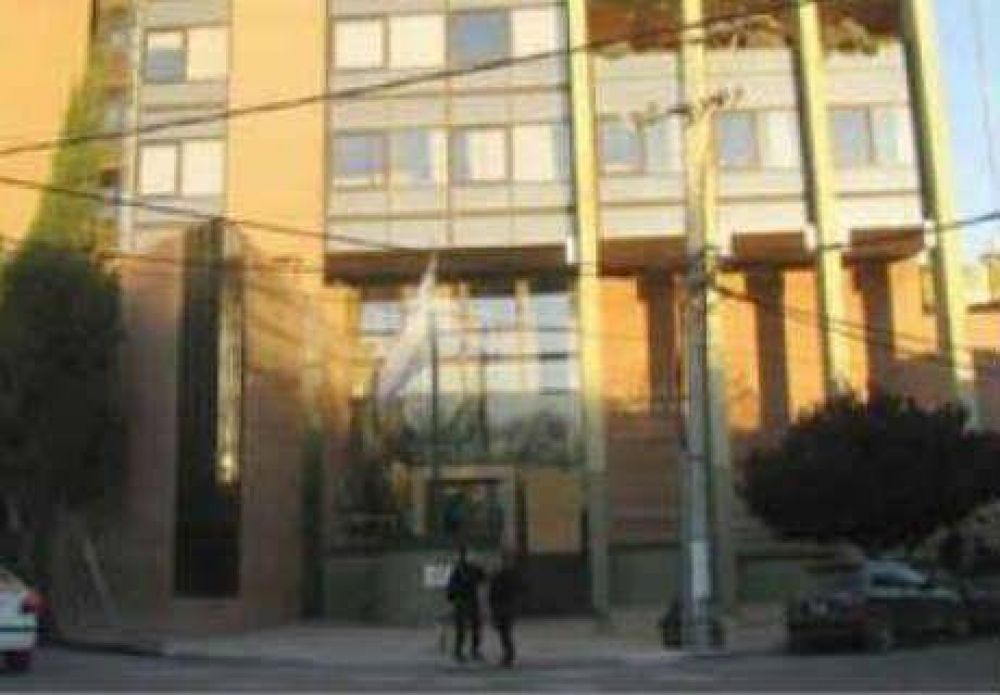 Operativo antinarco en Viedma: Siete detenidos y droga secuestrada
