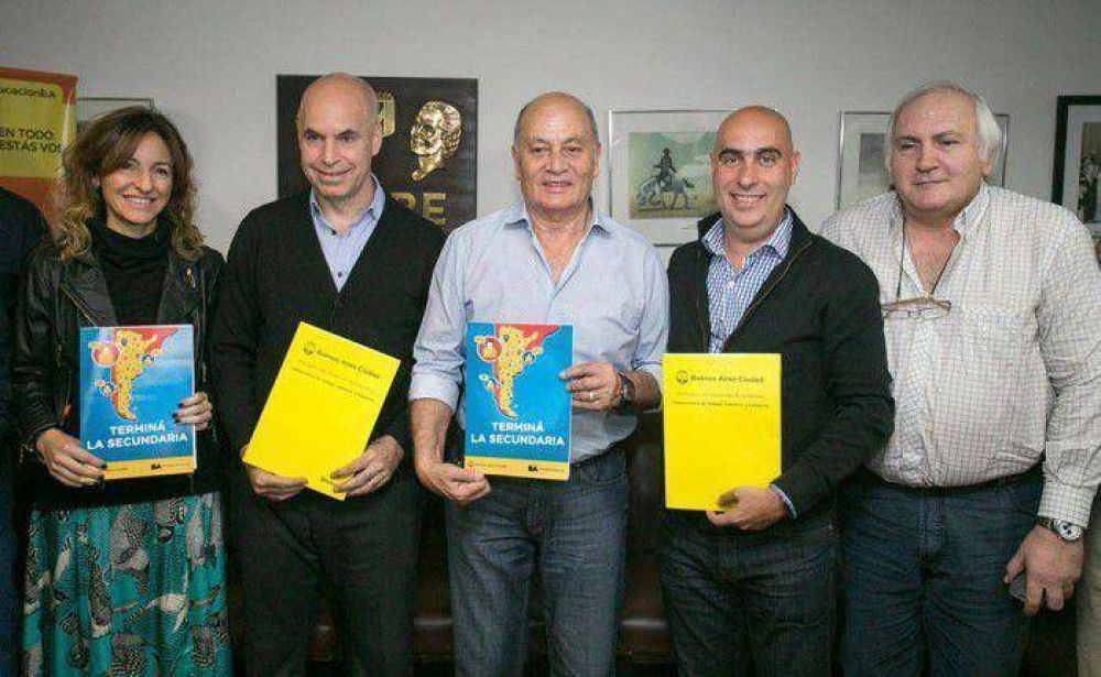 El �Momo� Venegas cerr� un acuerdo con Rodriguez Larreta