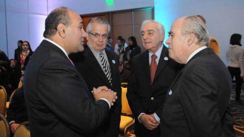 El Bicentenario se celebrar� con obras,cultura y deportes
