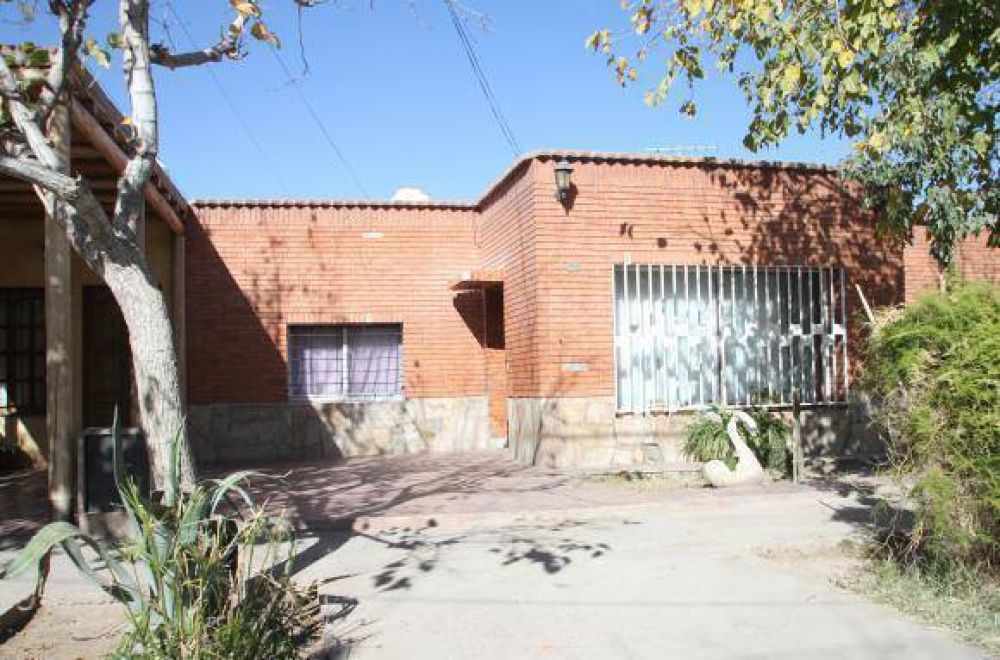 Investigan a dos polic�as por la fiesta tras la cual muri� un chico