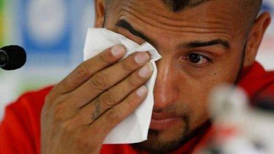Entre l�grimas, Arturo Vidal se disculp� tras su accidente