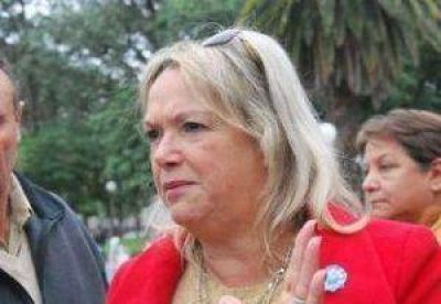 Azula reconoci no estar convencida que Nikisch sea candidato a diputado nacional