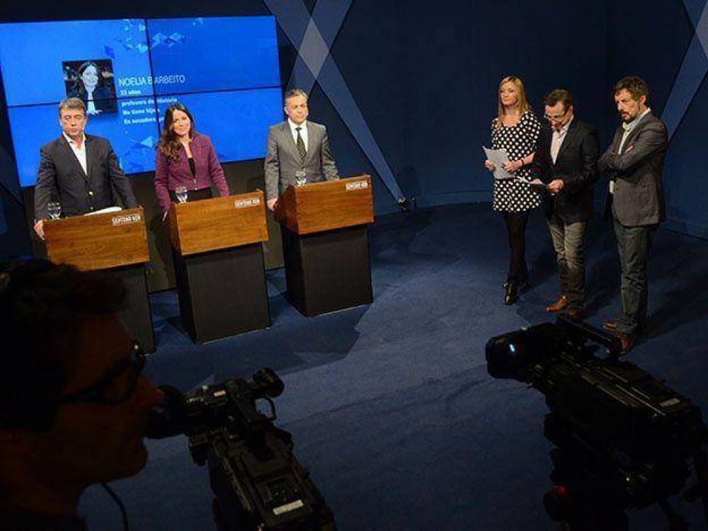 Los candidatos a gobernar Mendoza midieron fuerzas en un picante debate
