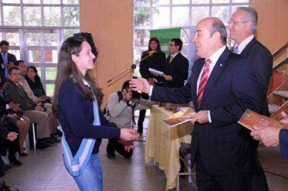 Canteros recorri� el sur provincial y ratific� que ECO lleva la delantera