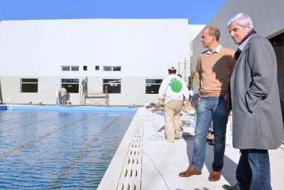 Andreotti recorri� las obras para el Polideportivo N� 6 de San Fernando