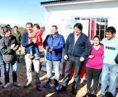 El gobierno prueba una vivienda de bajo costo