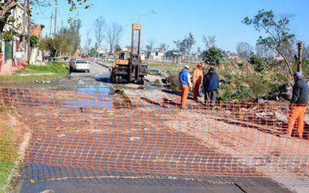 Nuevas obras de reparaci�n de pavimento, en Barrio Independencia