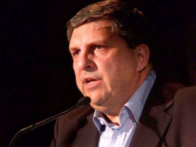 Cheppi no se baja de su precandidatura a intendente