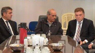 Cano y Amaya sumar�n a universitarios a la mesa de las decisiones