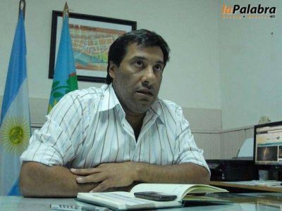 �Zara vive en una ficci�n permanente�, afirm� Ariel Zvenger