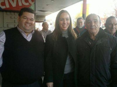 Antes de anunciar a su vice porte�o para la provincia, Vidal sell� el acuerdo UCR-PRO en Berisso