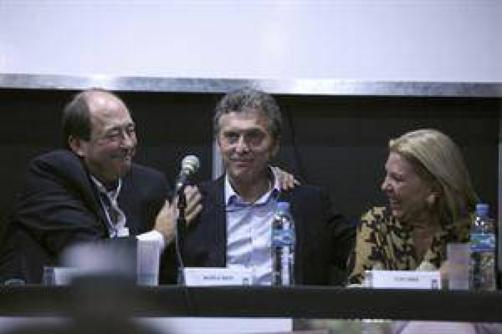 La oposici�n llena de elogios a Randazzo por su rechazo al pedido de Cristina: 