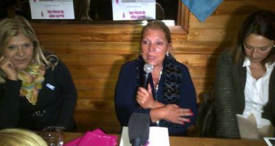 Carri� pas� por San Pedro y pidi� que la acompa�en para 