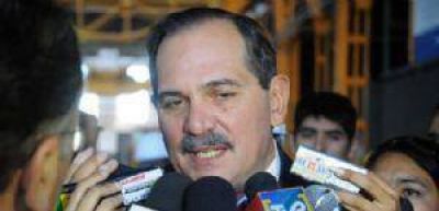 Alperovich advierte a Cano: 