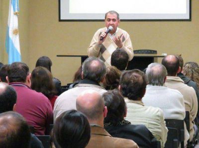 Roff� prometi� crear un Fondo de Seguridad Comercial