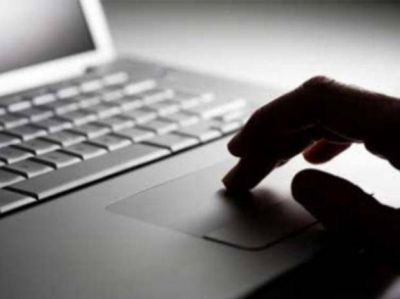 Imputan a un entrenador que acosaba por internet a tres adolescentes