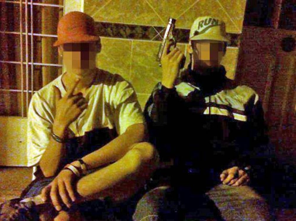 Rosarinos compran y venden armas desde un grupo p�blico de Facebook