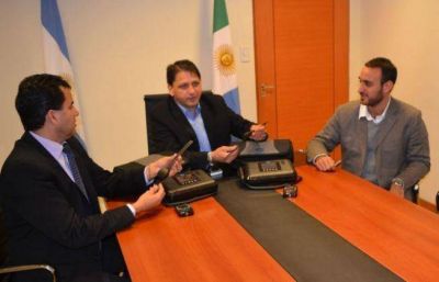 Incorporan pulseras electr�nicas para privados de su libertad