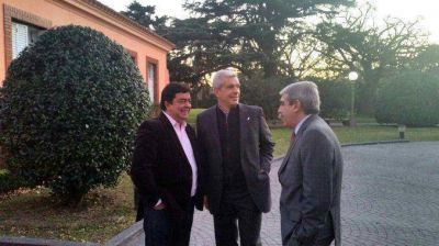 Espinoza abre la puerta para una f�rmula �nica del FpV en la Provincia