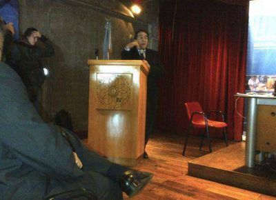 La rosca del FPV sigui� en el Colegio de M�dicos
