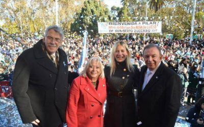 M�s de 3 mil alumnos de Pilar realizaron la Promesa a la Bandera