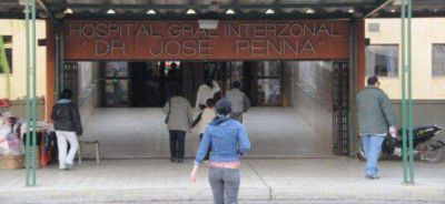 Acto frente al Hospital Penna para reclamar libre acceso a la salud