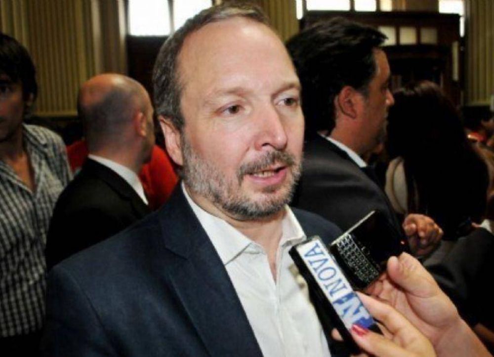 Sabbatella ser� el compa�ero de f�rmula de An�bal Fern�ndez en la carrera por la Gobernaci�n