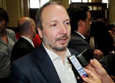 Sabbatella ser� el compa�ero de f�rmula de An�bal Fern�ndez en la carrera por la Gobernaci�n