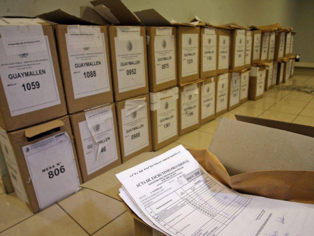 Guaymall�n y Las Heras se disputar�n voto a voto
