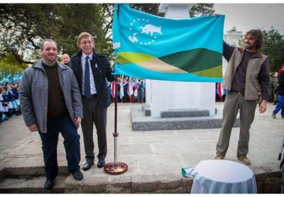 En el D�a de la Bandera se present� la insignia de Gualeguaych�