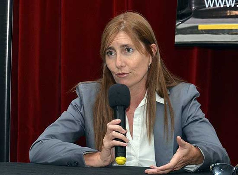 Frente Renovador: Liliana Schwindt precandidata a Intendente