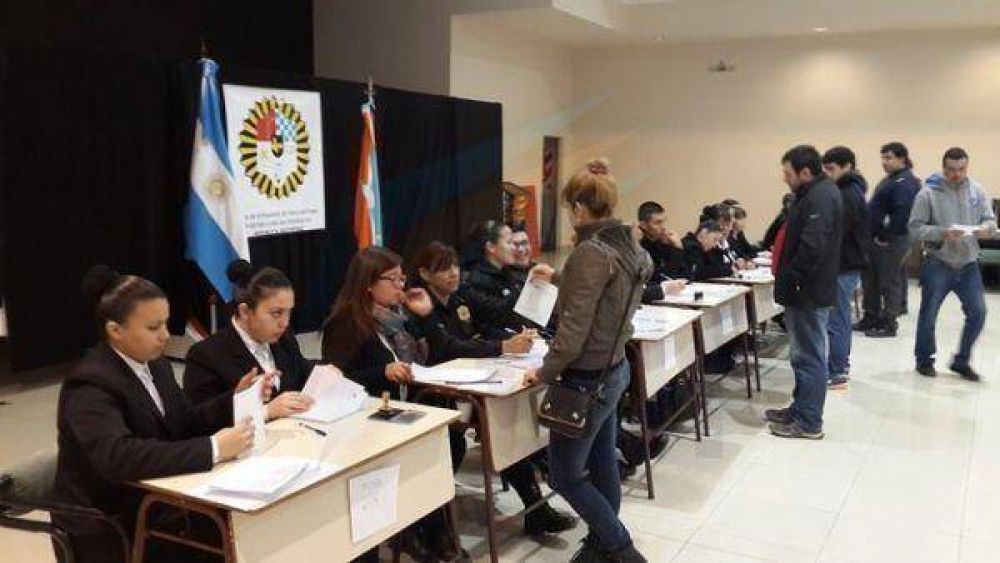 La Polic�a confirm� 895 justificaciones por la no emisi�n del voto