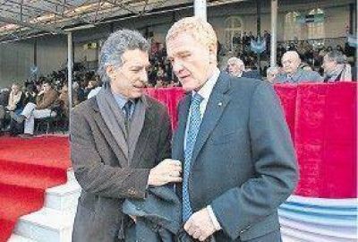 Uni�n Pro cop� la fiesta del campo.