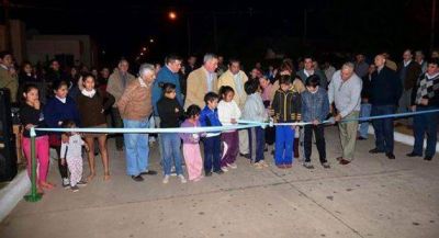 Inauguraron 11 cuadras de asfalto en Bella Vista