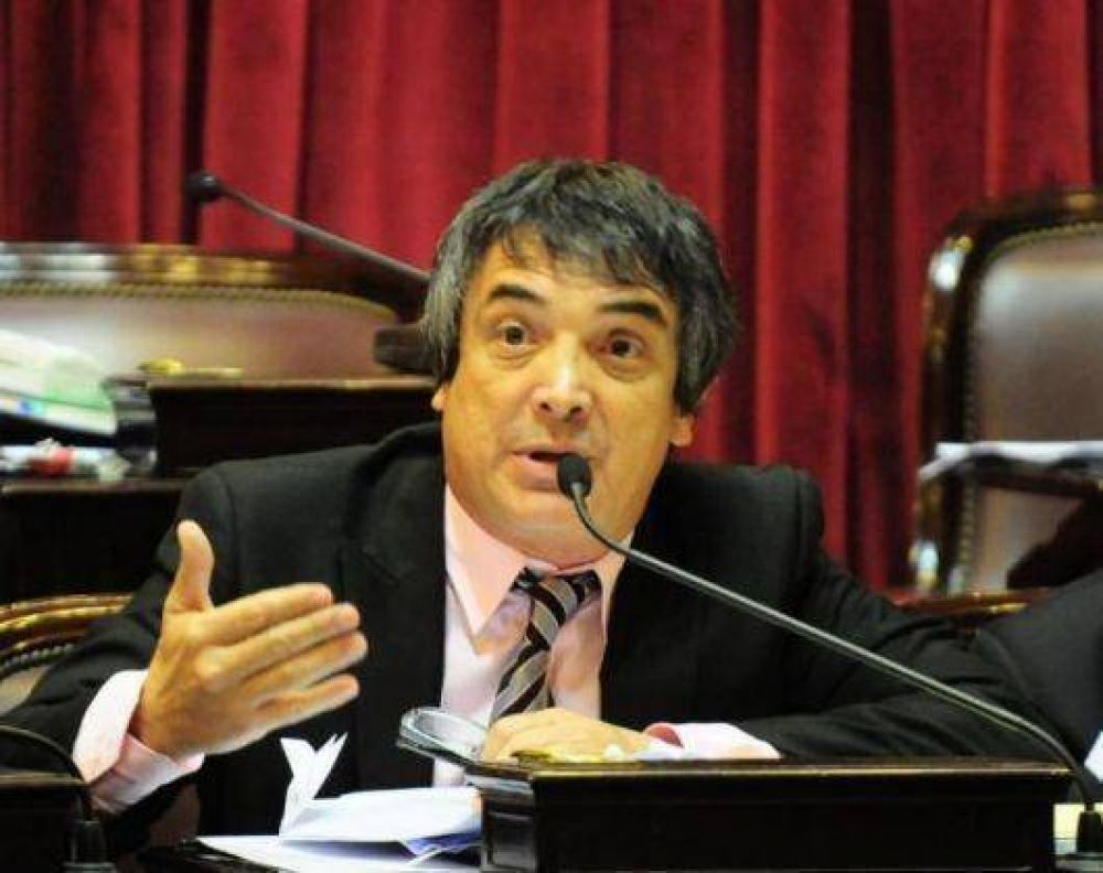 Con Nito Artaza y An�bal Godoy como cabezas de listas, el Frente Renovador present� sus candidatos para las PASO