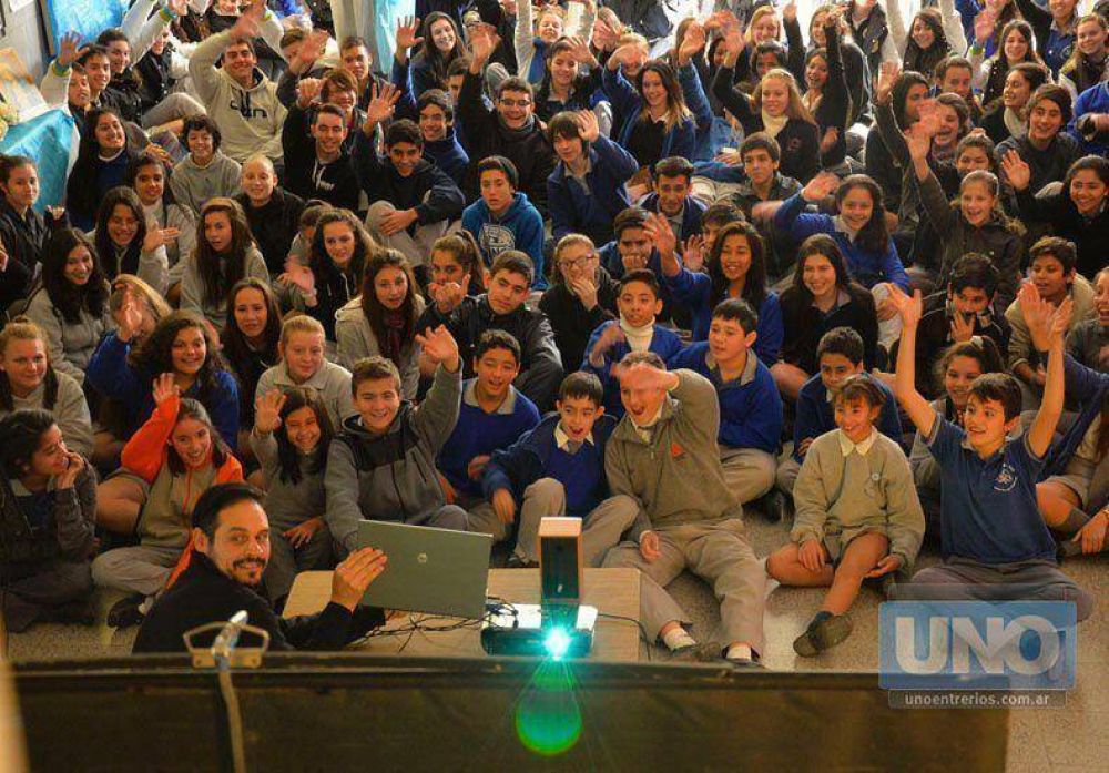 La Ant�rtida cal� profundo en los j�venes de una escuela de Paran�