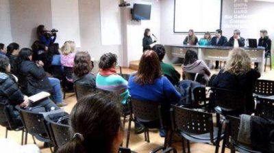 Se desarroll� la jornada sobre discriminaci�n y violencia de g�nero en la UNPA