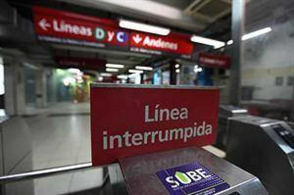 La l�nea C del subte no funciona por el paro que lidera un nuevo sindicato: miles de usuarios afectados