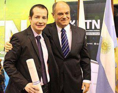 M�s graduados en busca de �un camino industrial�