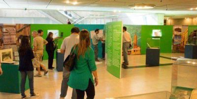 Mar del Plata recibe 90 a�os de historia en una exposici�n del Archivo Hist�rico Provincial