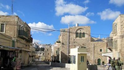 El Ramad�n trae un respiro y reabren comercios en Hebr�n