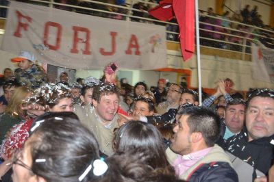 El intendente Gustavo Melella se impuso con el 53 por ciento de los votos y logr� su reelecci�n