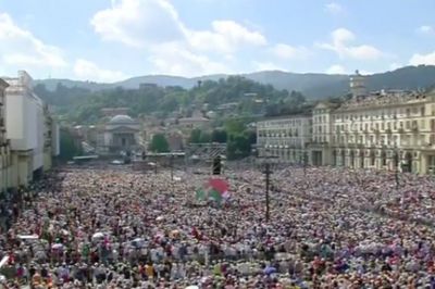 La poes�a aprendida de su abuela que el Papa Francisco declam� en Tur�n