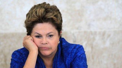El �ndice de aprobaci�n de Dilma Rousseff cae al 10% en Brasil