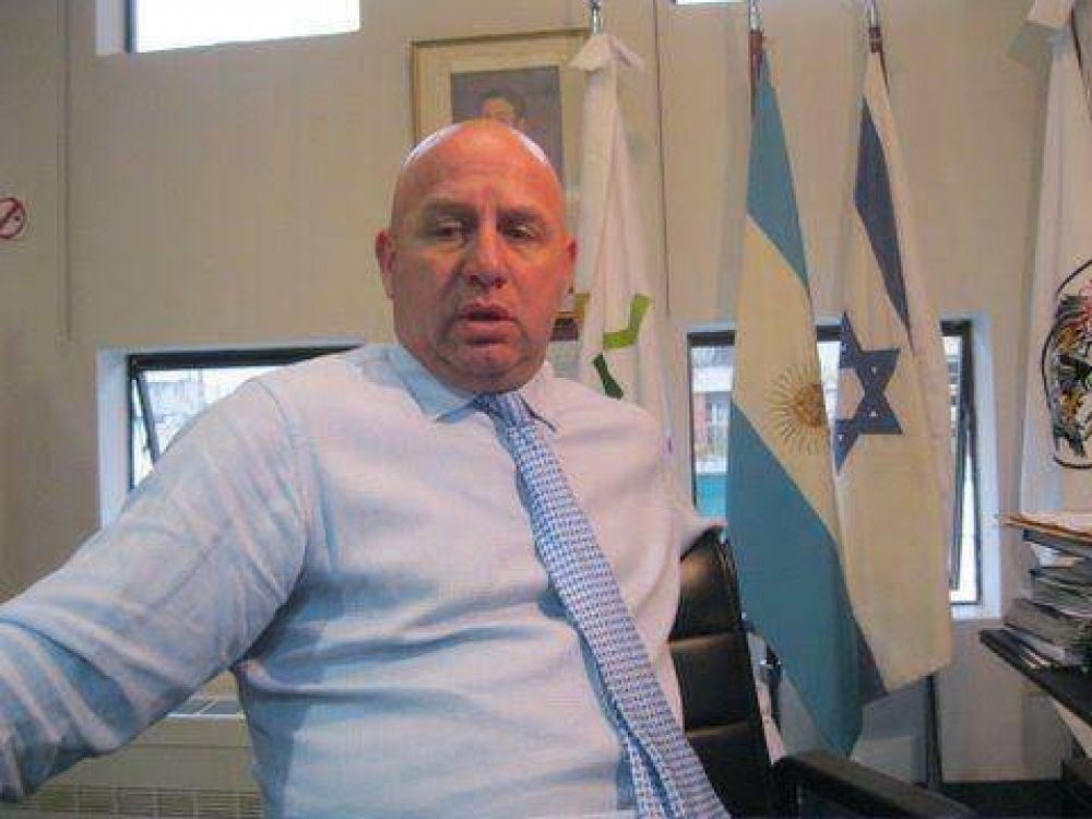 El vicepresidente da la DAIA presenta su renuncia y acepta su candidatura a diputado nacional por la provincia de Buenos Aires