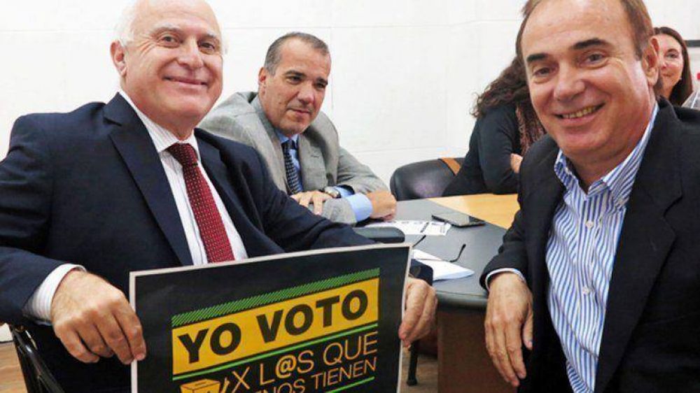 El socialismo ya se adjudica el triunfo en Santa Fe