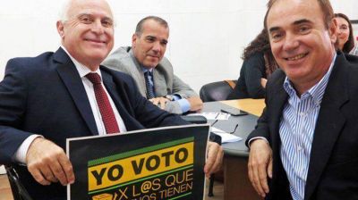 El socialismo ya se adjudica el triunfo en Santa Fe
