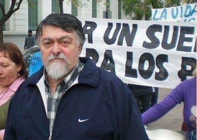 Exministro de Econom�a advirti� que unos 70 mil j�venes formose�os emigraron al sur del pa�s