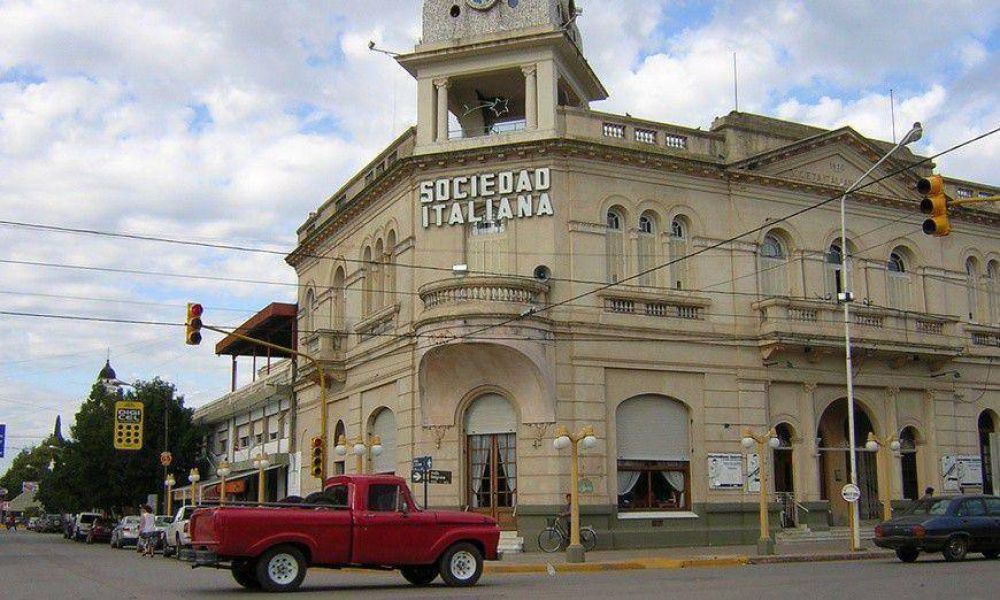 Gracias al Incaa, Marcos Ju�rez recupera su antigua sala de cine
