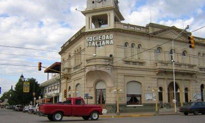 Gracias al Incaa, Marcos Ju�rez recupera su antigua sala de cine